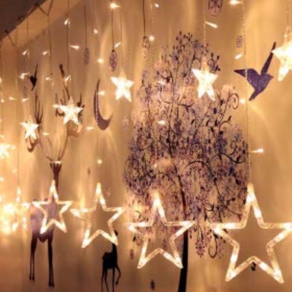 Twinkle 12 Stars 138 LED Curtain String Lights - Picture 8 of 8